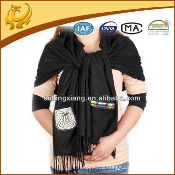 2015 New Style Fashionable Best Selling 100% Viscose Material Plain Shawl With Tassel